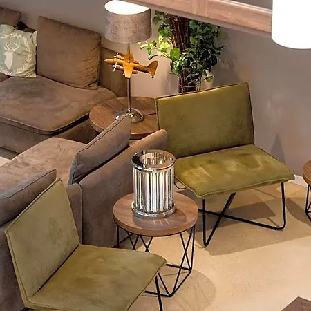 Platzhirsch Living